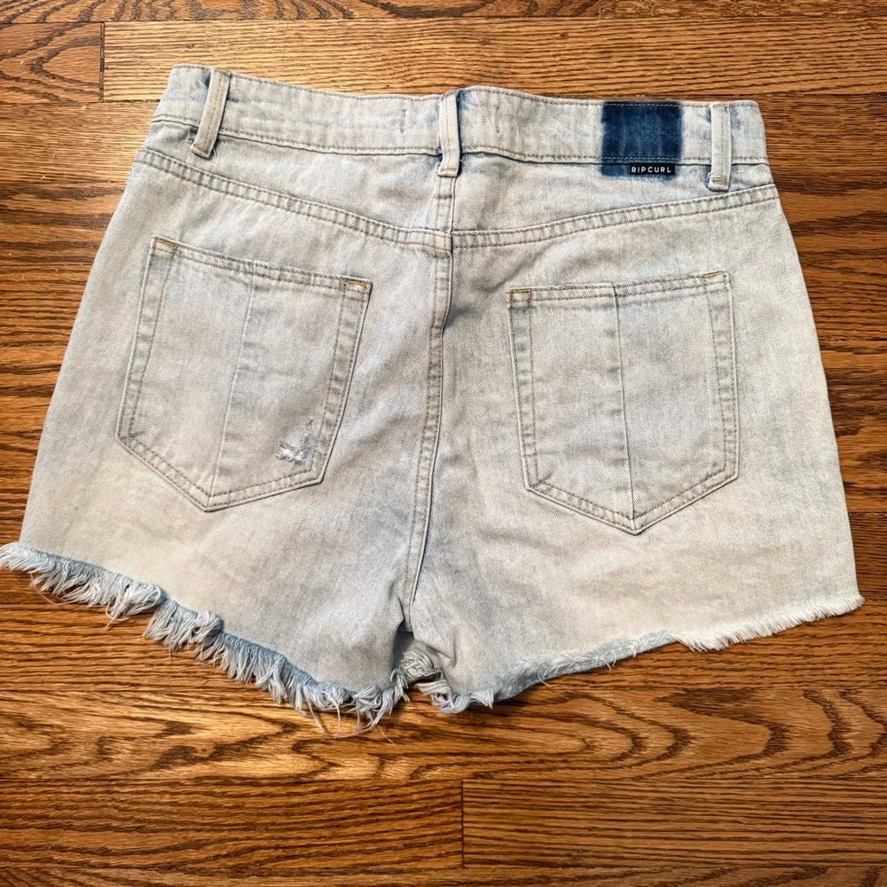 ⭐️ Rip Curl Sophie Denim Short II